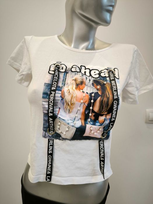 12 броя  блузки  с къс ръкав за  30лв