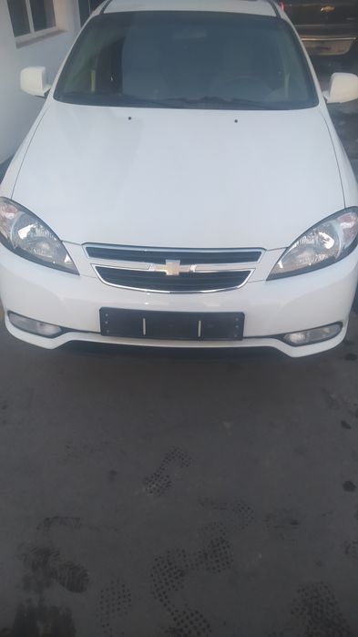 Chevrolet Gentra avtomat 2022 сотилади.