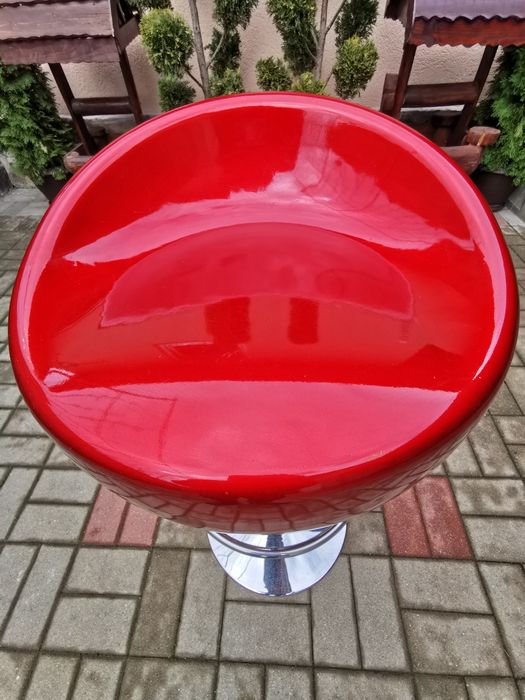 Scaun bar, reglabil pe înălțime, telescopic, stare foarte bună