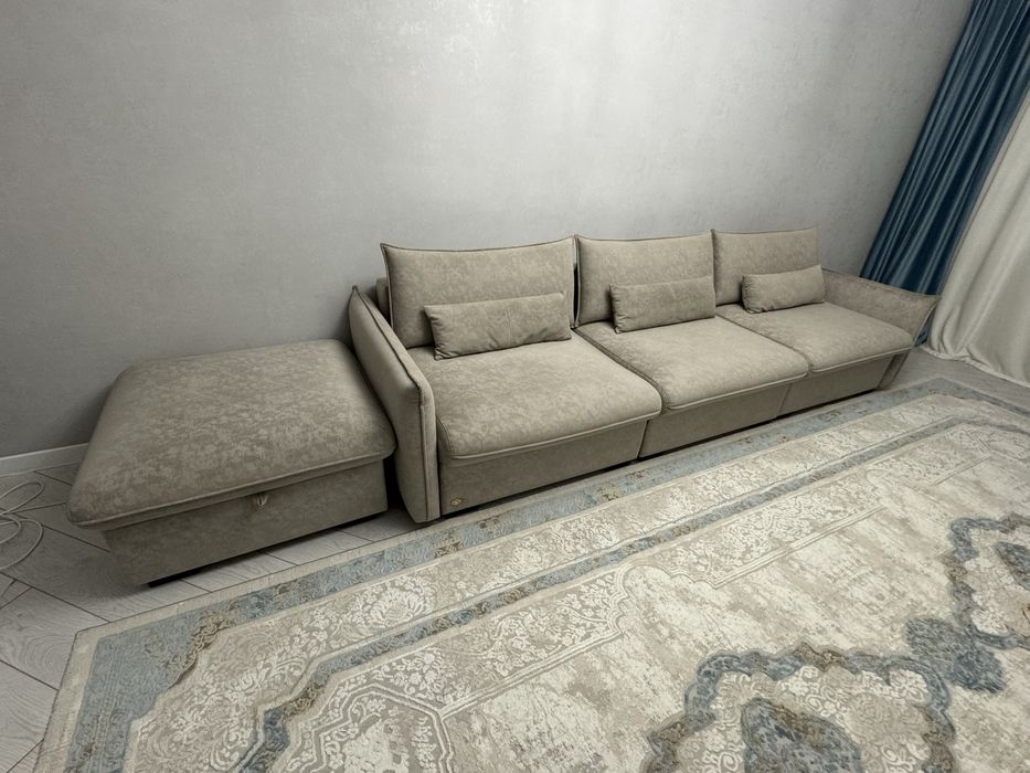 Большой модульный диван 3×2.5 м в отличном состоянии