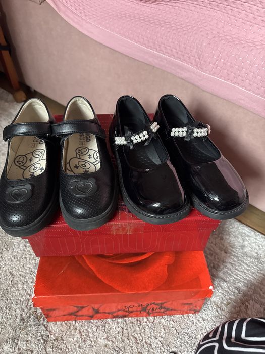 Продам детские обувь для девочек б/у