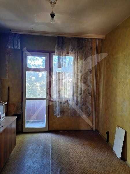 Дава се под наем Двустаен апартамент в Пловдив, Изгрев - 65 кв.м за 56980 € - Снимка #2