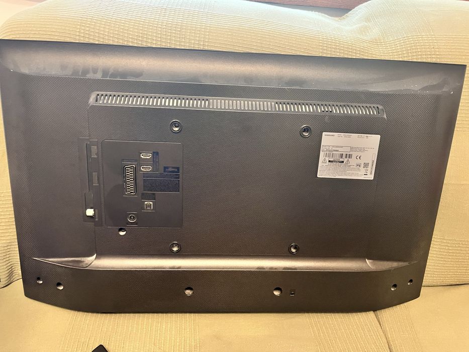 Televizor  LED Samsung, 80 cm, 32J4000, HD