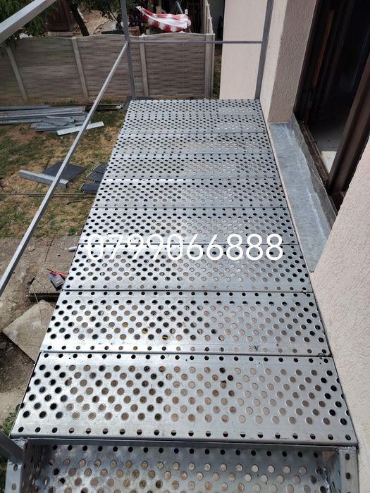 Scări metalice zincate
