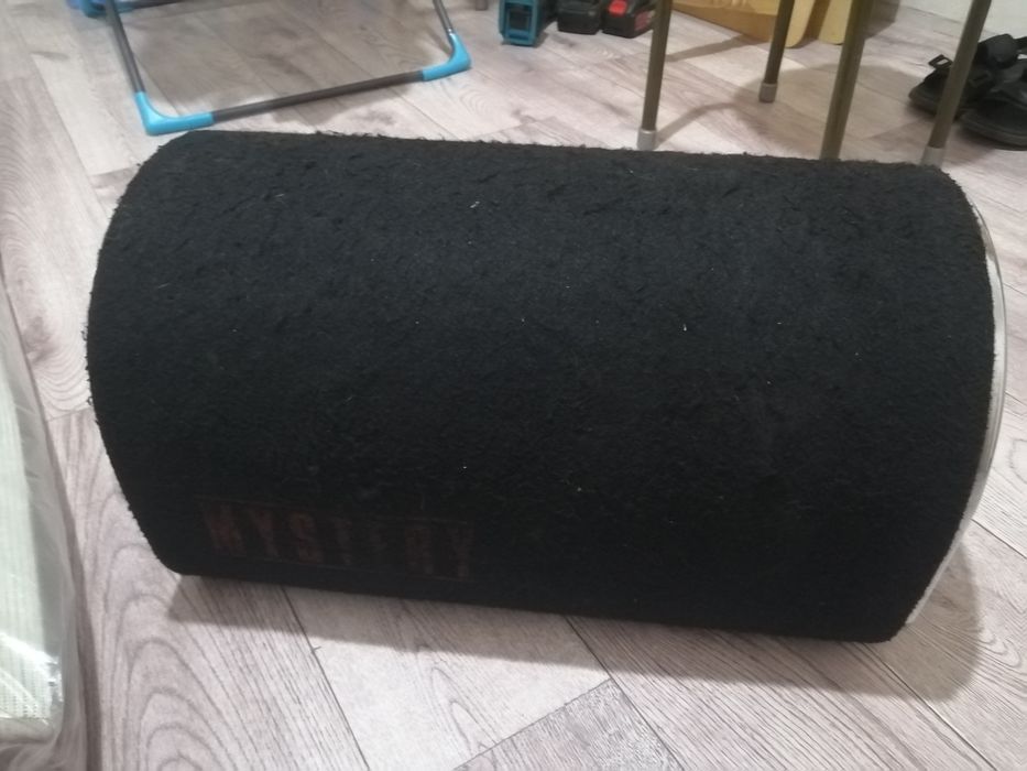 Продам сабвуфер.