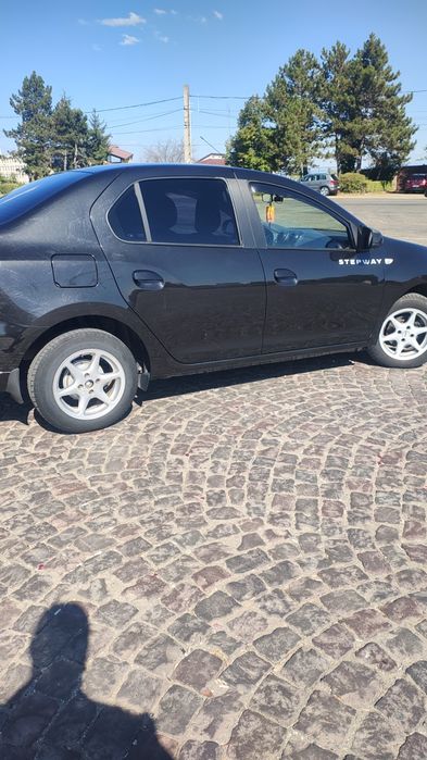 Vând Dacia Logan full 2017 proprietar