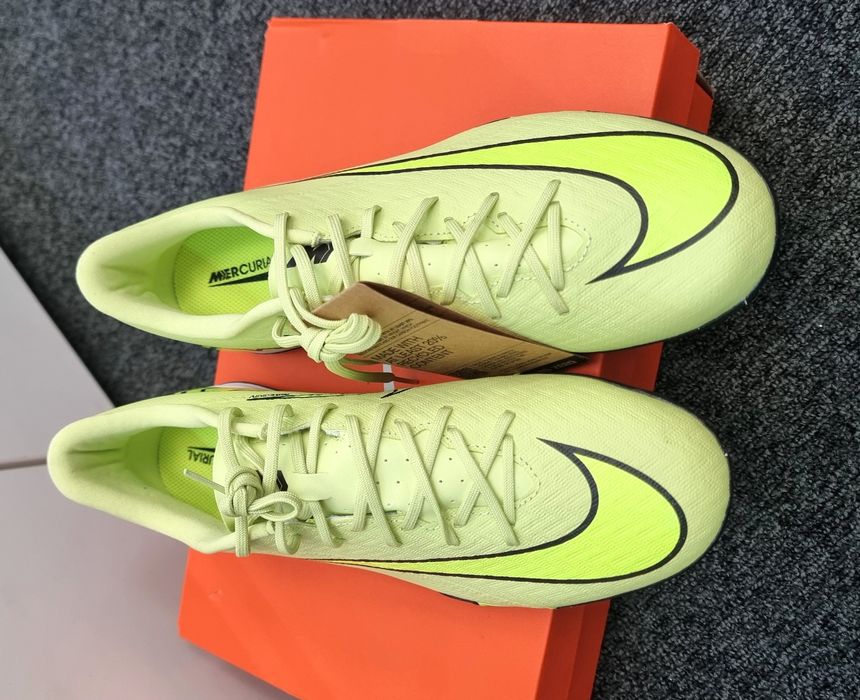 Adidasi sintetic Nike Mercurial Tf 42,5