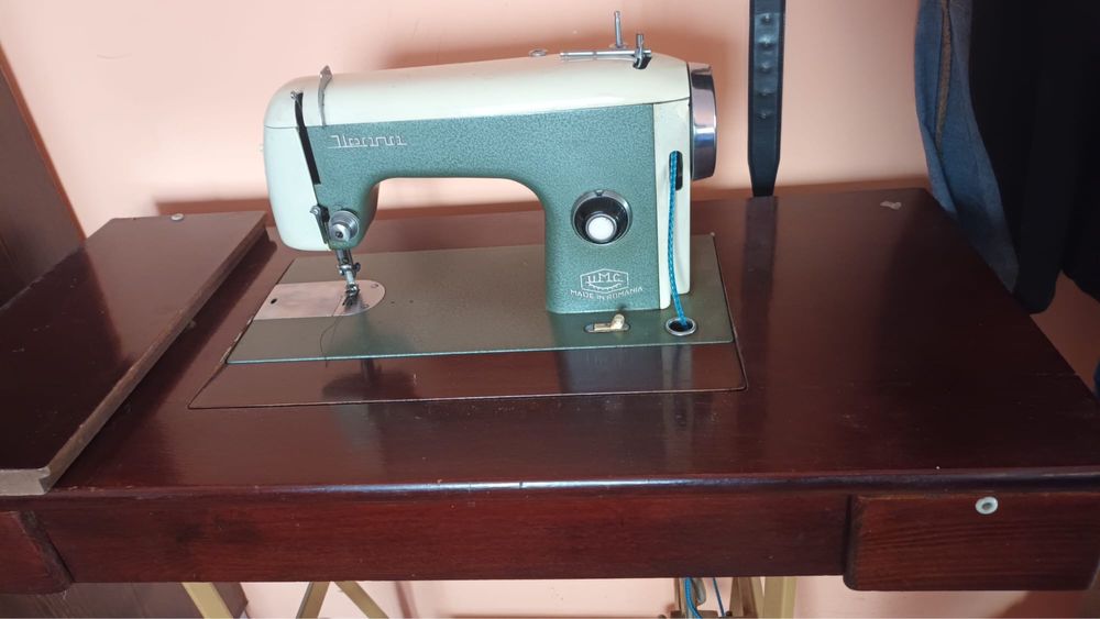 Mașină de cusut ILEANA