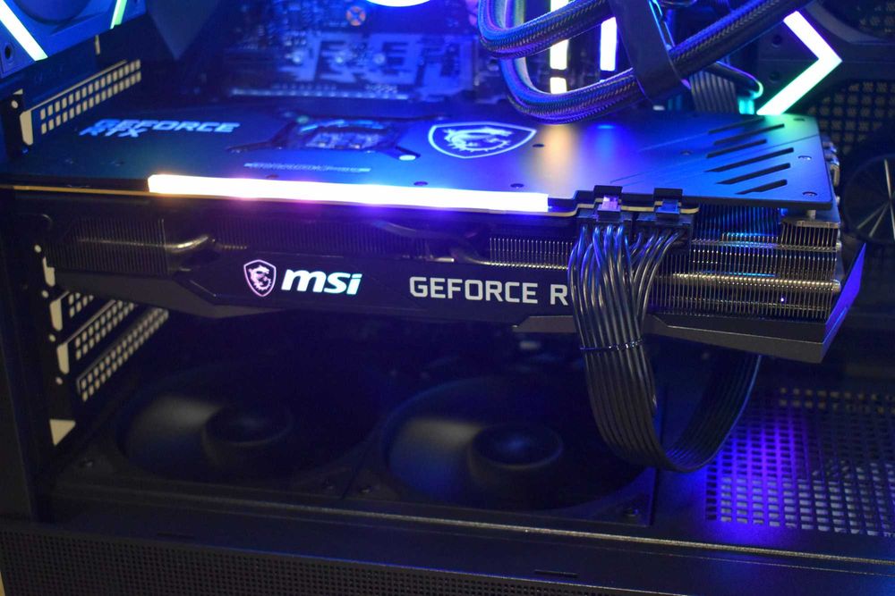 Геймърски Компютър Ryzen 7 3800x | rtx 3070 | 16GB RAM | 256GB Ssd |