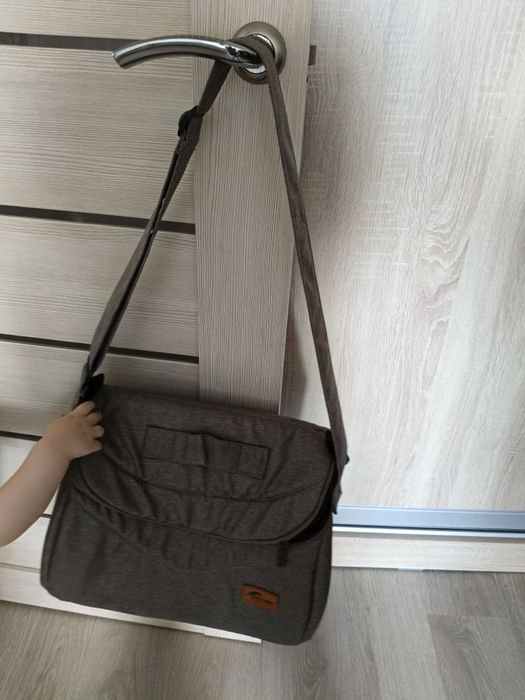 Продам универсальную детскую коляску