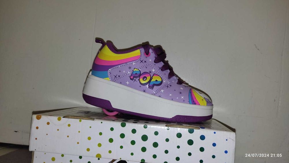 Маратонки обувки с колелца POP by HEELYS