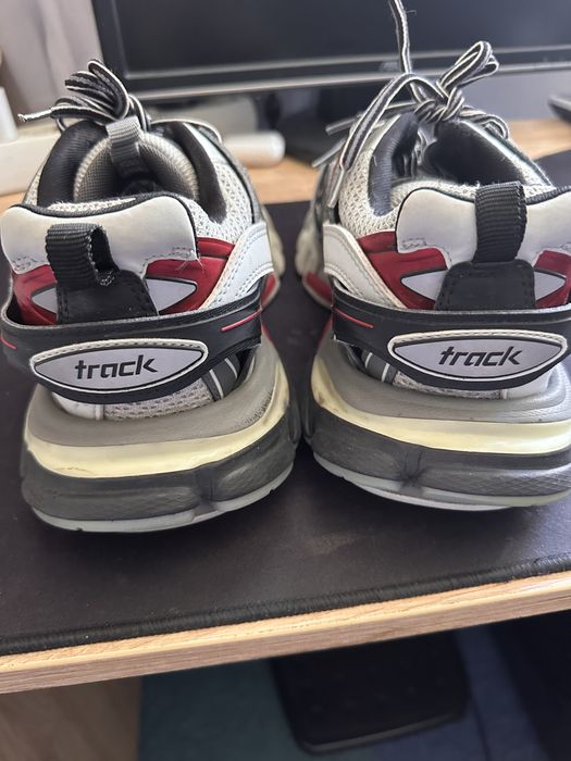 Balenciaga track
