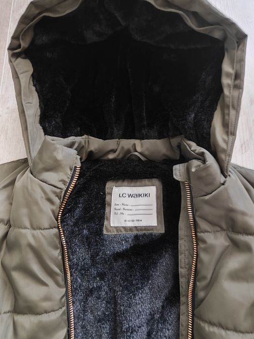 Продам куртку на девочку