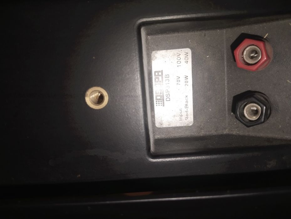 Продам колонки настенные 5шт