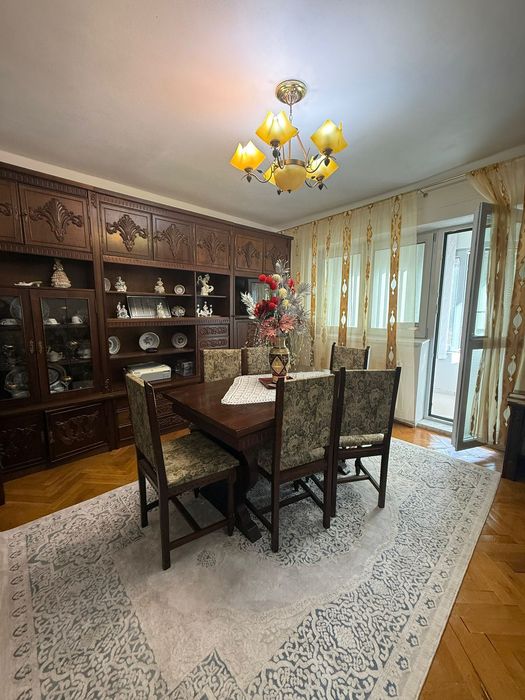 Proprietar, vand apartament 2 camere, centru Caransebes