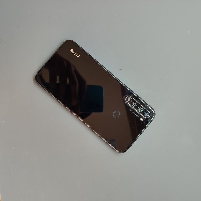 Redmi Note 8 ideal holatda srochni