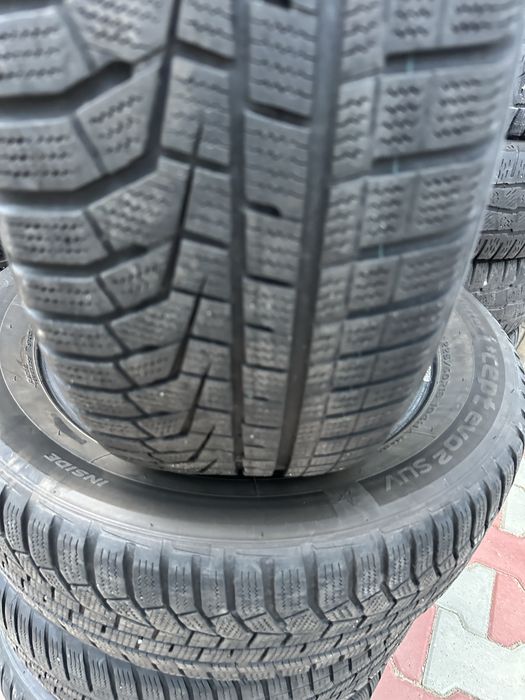 Set anvelope 225/60/18 Hankook