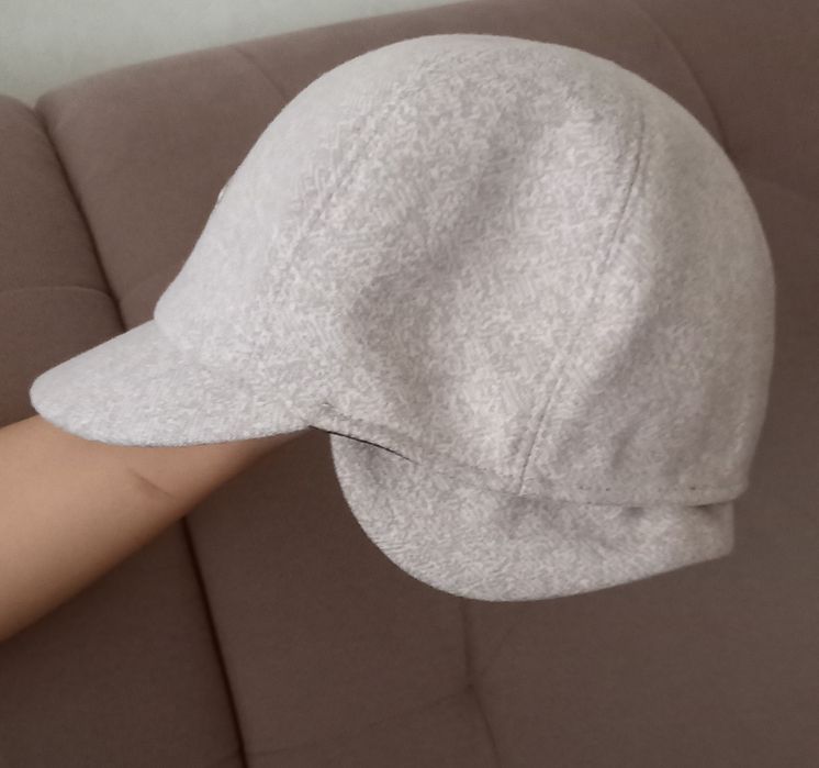 Продам кепку новая 25000 т