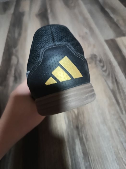 Ghete de fotbal adidas predator