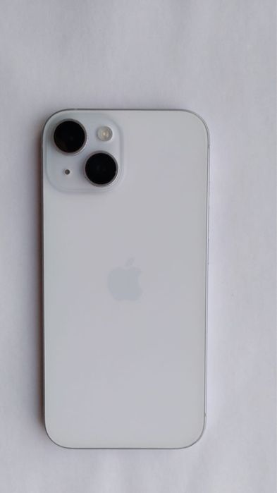Iphone 15 128/76 в среднем состоянии