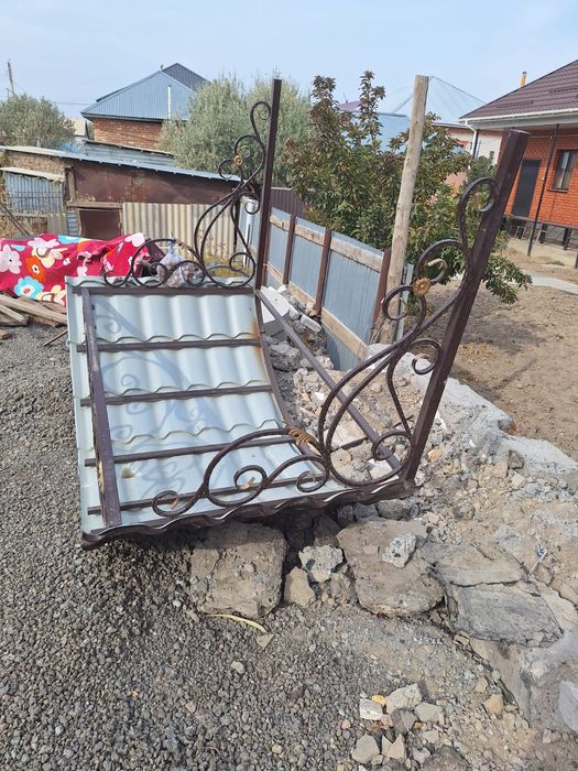 Навес над крыльцо