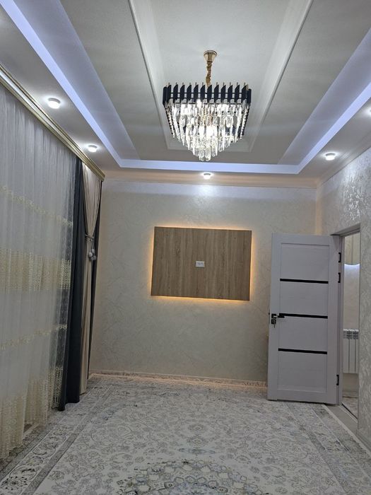 Navoi shaxar Yangi bozorni orqasidan  kv sotiladi