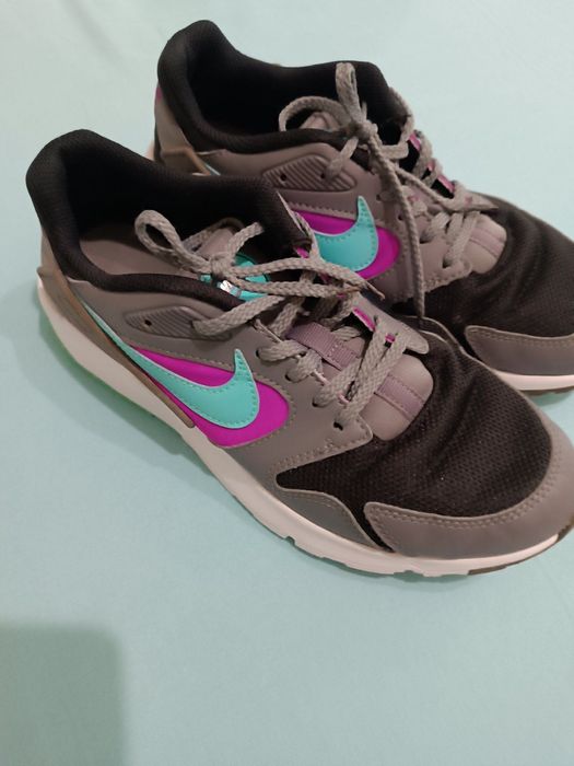 Маратонки на Nike