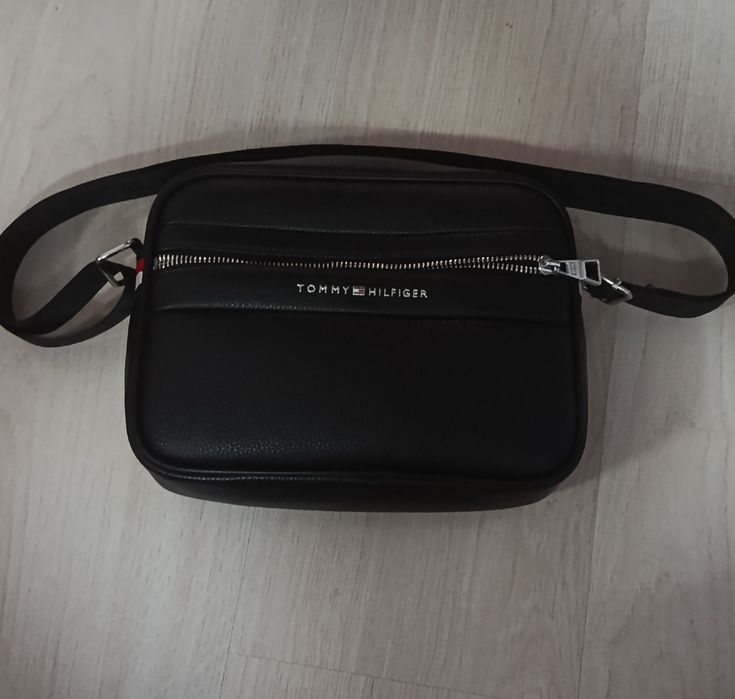 TOMMY HILFIGER торг есть 6500тг