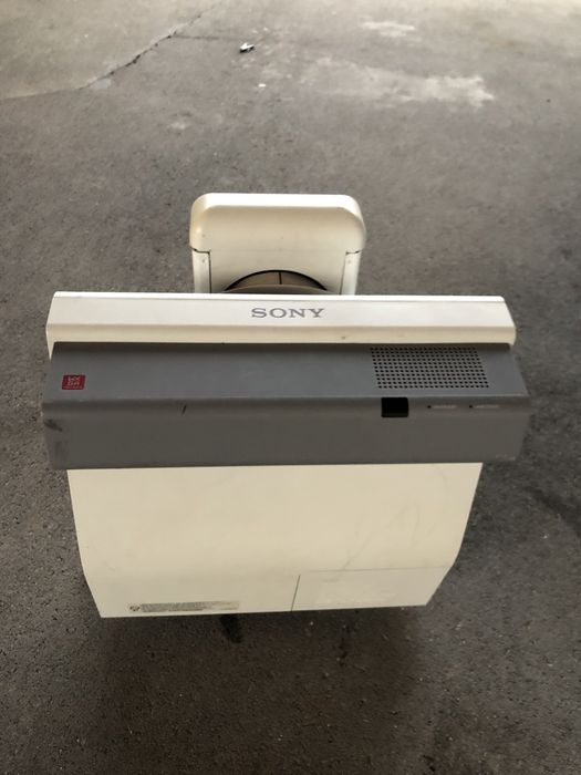 проектор Sony бел