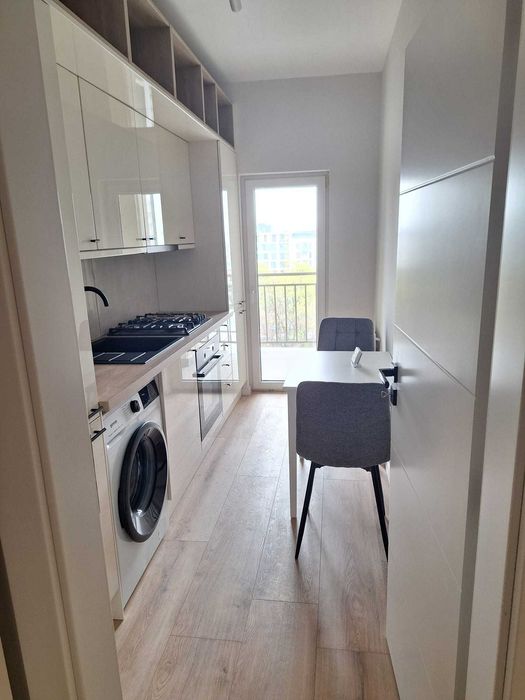Închiriem apartament cu o cameră str. Lalelelor