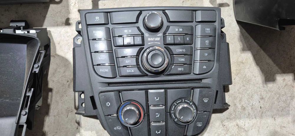 Мултимедия-Навигация ASTRA J пълен комплект