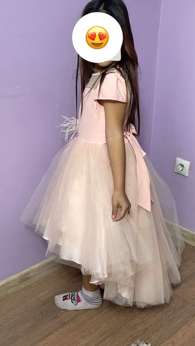 Пышное платье 5-6 лет