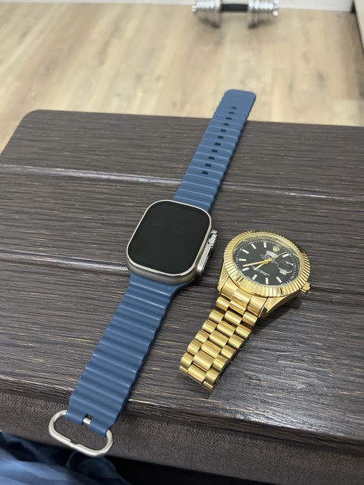 Apple Whatch & Rolex Oyster Lux