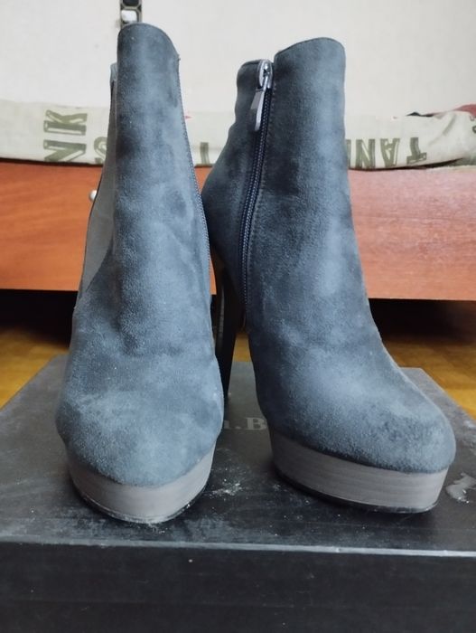 Женские туфли и ботинки