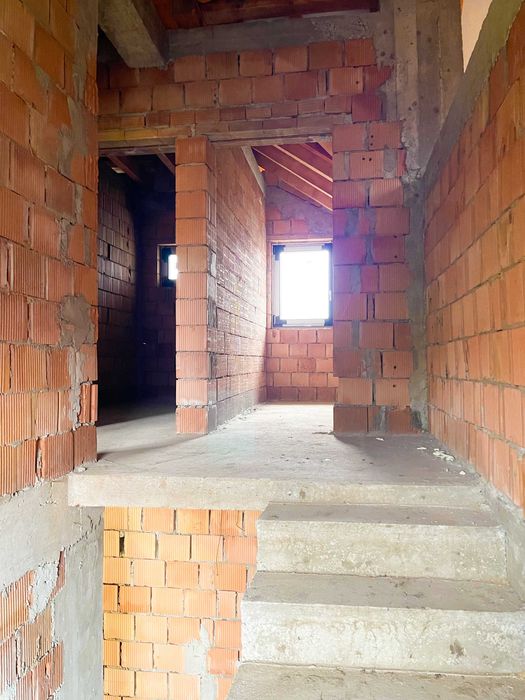 Casa duplex cu garaj - 5 min. de rond Penny