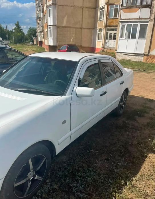 Мерс 210 в среднем состоянии