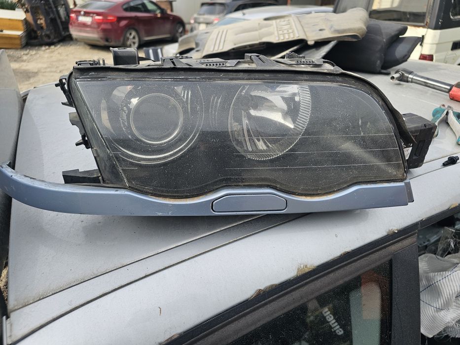 Десен Фар с лайсна за e46 bmw