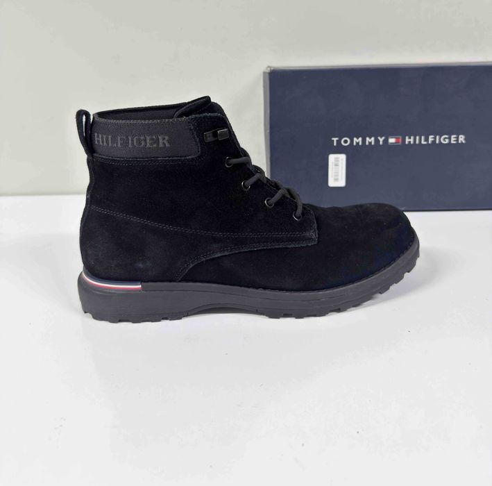 TOMMY HILFIGER Corporate Outdoor Suede Boot (Като нови) - Размер 41 (26 см стелка)