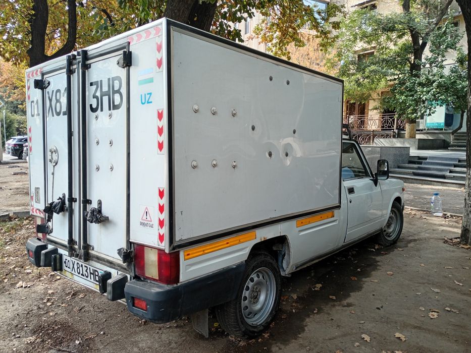 Пикап  Иж  2117 с малым пробегом, отличное состояние