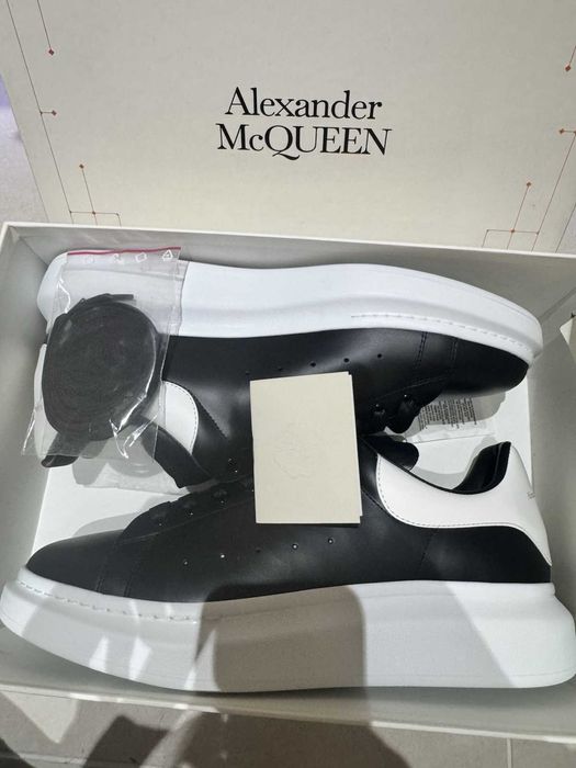 #SUMMER SALE# Alexander McQueen Sneaker Negru Cu Alb - Verificare Colet -