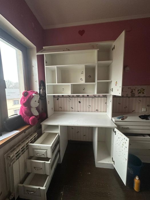 Письменный детский стол. 50т