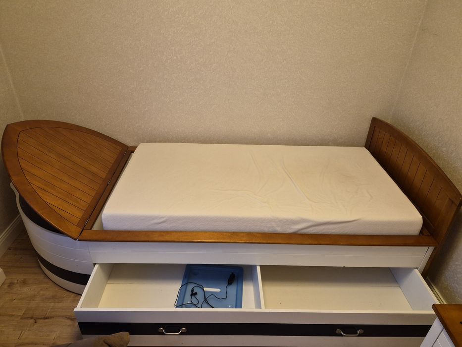 Продам кровать набор детский