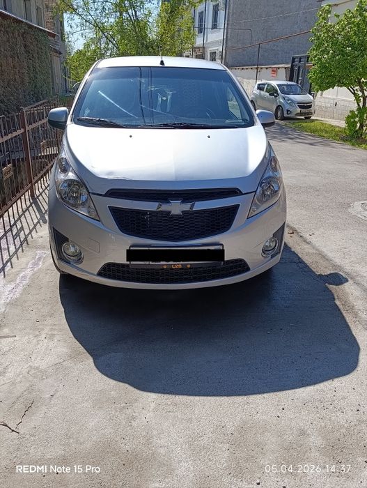 Chevrolet Spark. 2015 yil avtomat