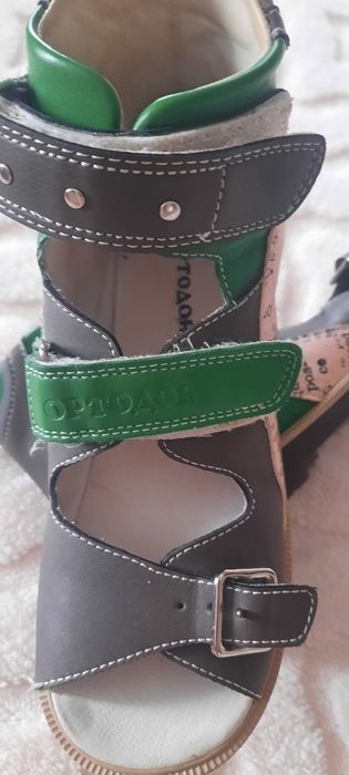 Продам детские ортопедические сандали