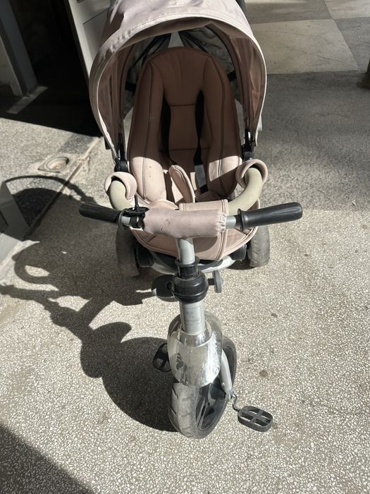 Бебешка триколка с функция сън