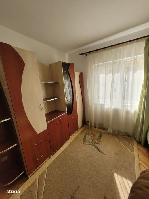 Apartament cu 3 camere, 70 mp, zona Garii