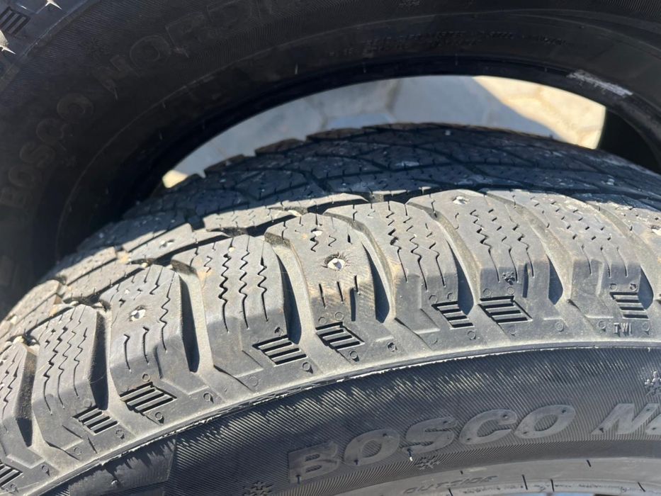 Шины для автомобиля в идеальном состоянии