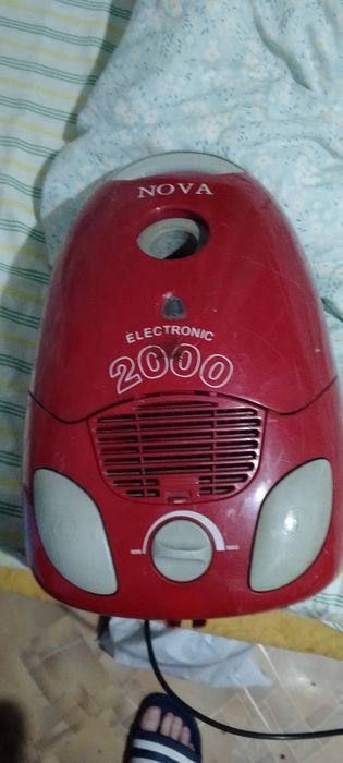 Пылесос рабочий.