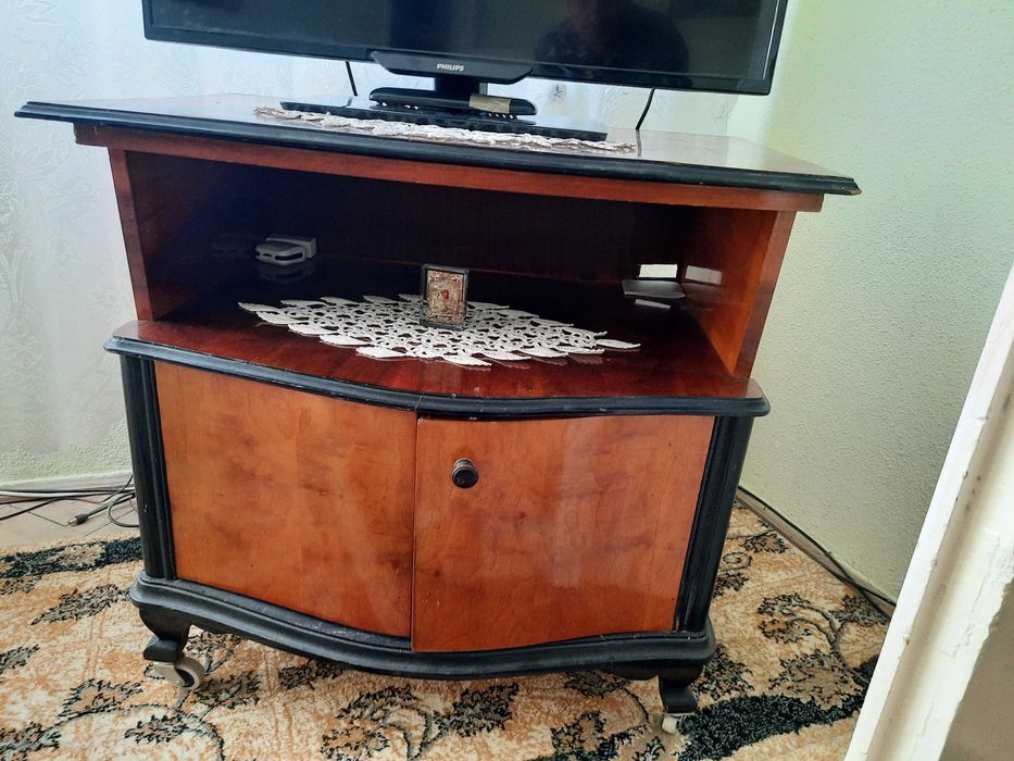 Masa televizor , vintage