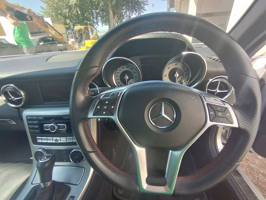 Mercedes SLK R172 на части